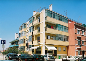 Prédio sito na Rua do Garrido, no bairro do Alto do Pina em Lisboa, recuperado com o apoio do RECRIA