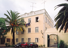 Pr�dio sito no P�tio do Tijolo, no Bairro Alto em Lisboa, recuperado com o apoio do RECRIA